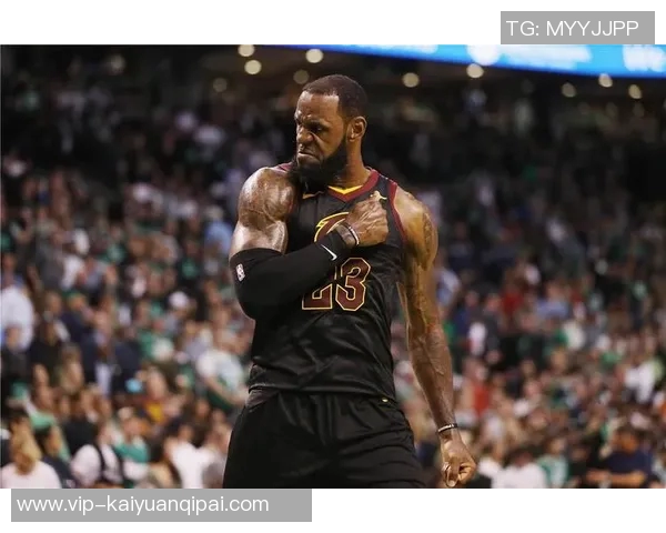 詹姆斯助力八村频频攻筐展现默契配合引发球迷热议 詹姆斯助力八村频频攻筐展现默契配合引发球迷热议